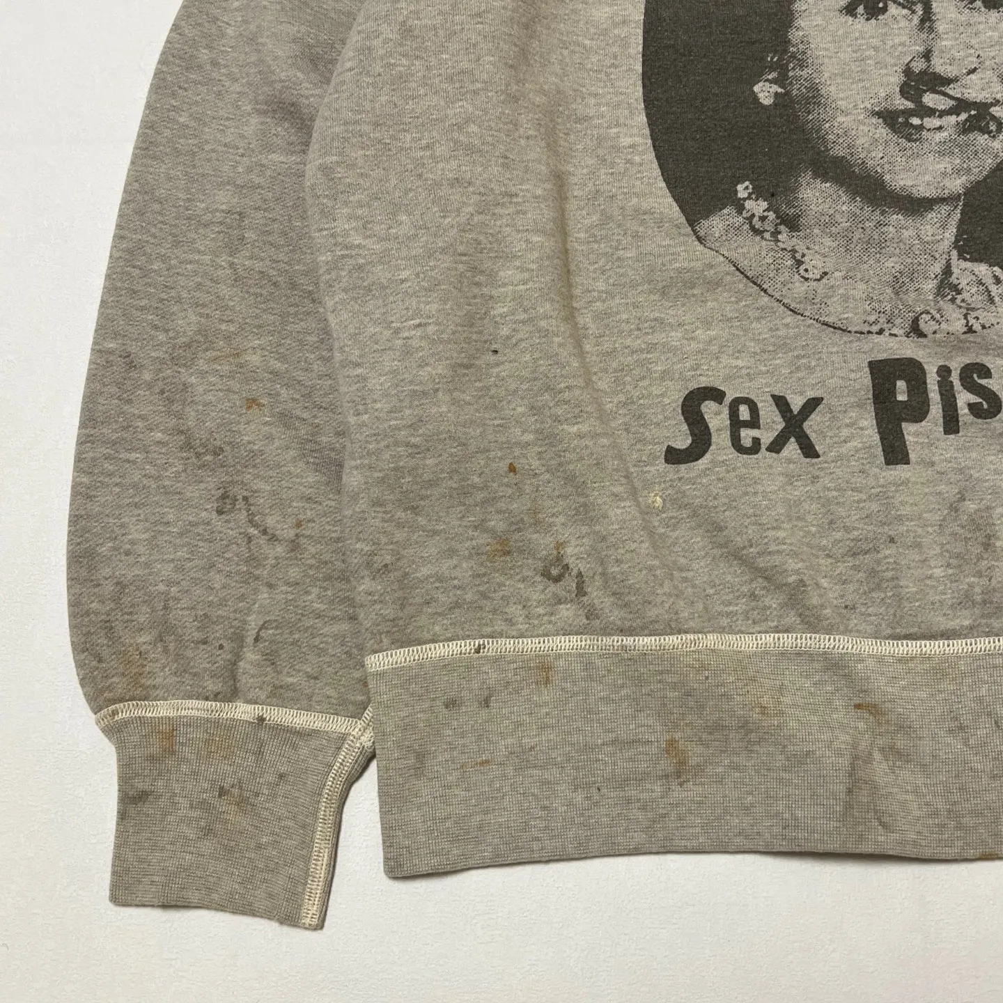 More details SAINT Mxxxxxx x SEX PISTOLS QUEEN SP_CREW SWT/GRAY band joint vintage sweatshirt Queen ripped retro sweatshirt gray S-XL